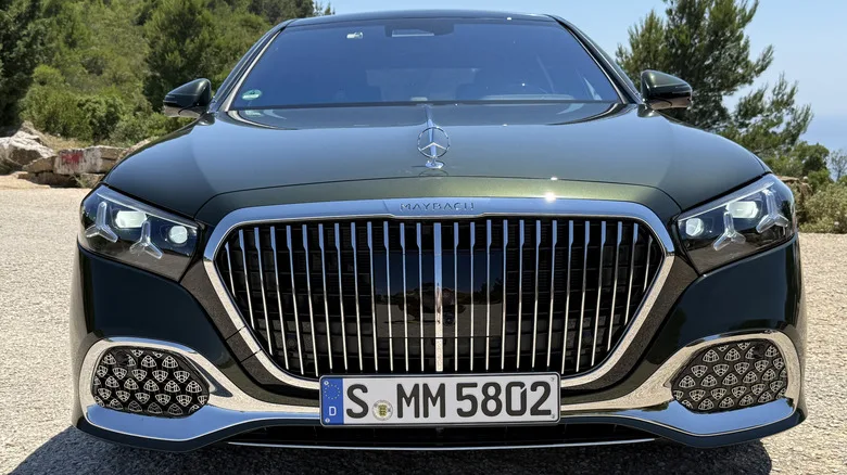 2027 Mercedes-Maybach S580: The Ultimate Ultra-Luxury Sedan Refined for the Back Seat Experience