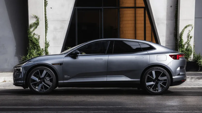 Get $25,000 Off a New Polestar 4 If You Don’t Mind the Whole ‘Banned in the U.S.’ Thing