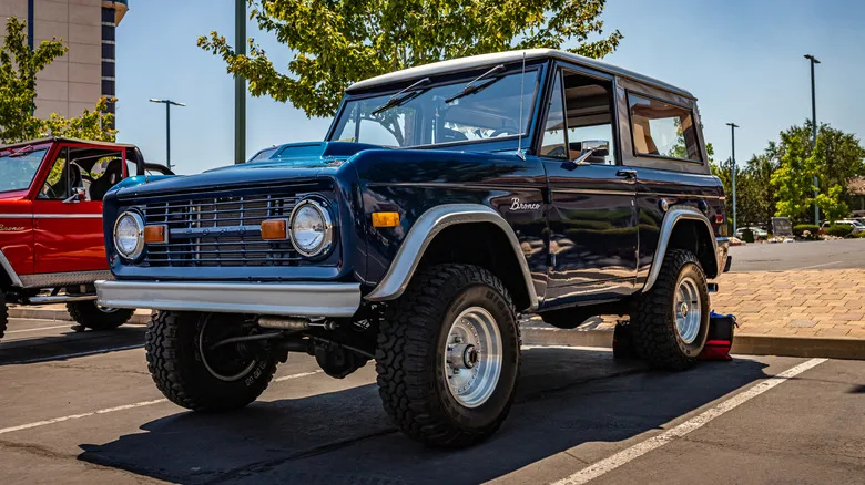 Ви не повірите, скільки зараз коштують Ford Broncos першого покоління