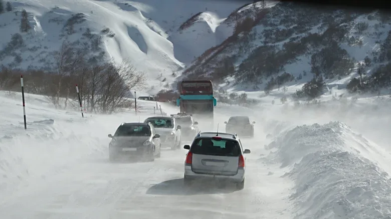 Do Variable Speed Limit Signs Actually Make Highways Safer?