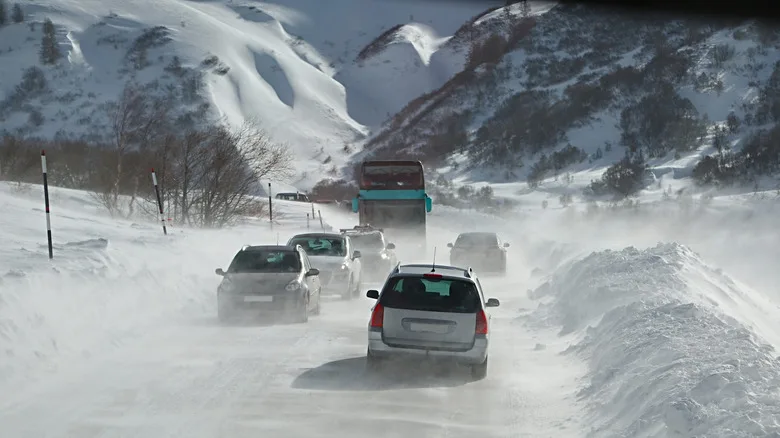 Do Variable Speed Limit Signs Actually Make Highways Safer?