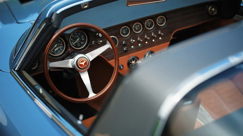 Bizzarrini 5300 Aperta Lusso: A 60-Year-Old Giugiaro Design Finally Brought To Life