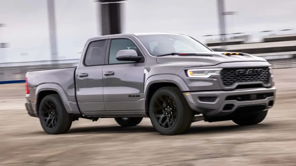 Ram пуска хибриден Hemi V8 и стоп/старт в 2027 Ram 1500