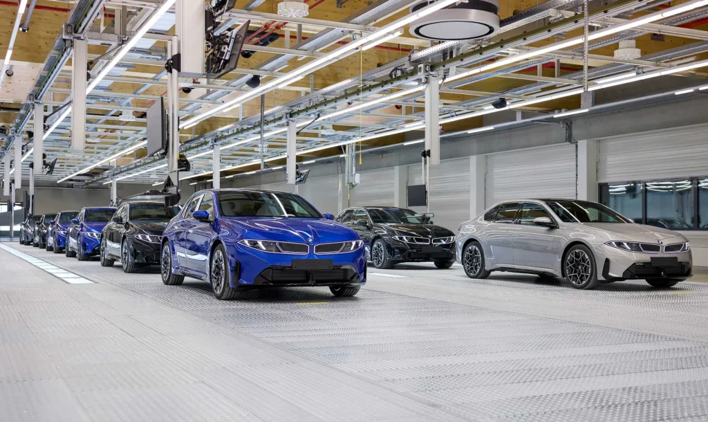 Cerere mare după comenzile timpurii: BMW Plant Munich începe producția de serie BMW i3* cu un plan agresiv de accelerare