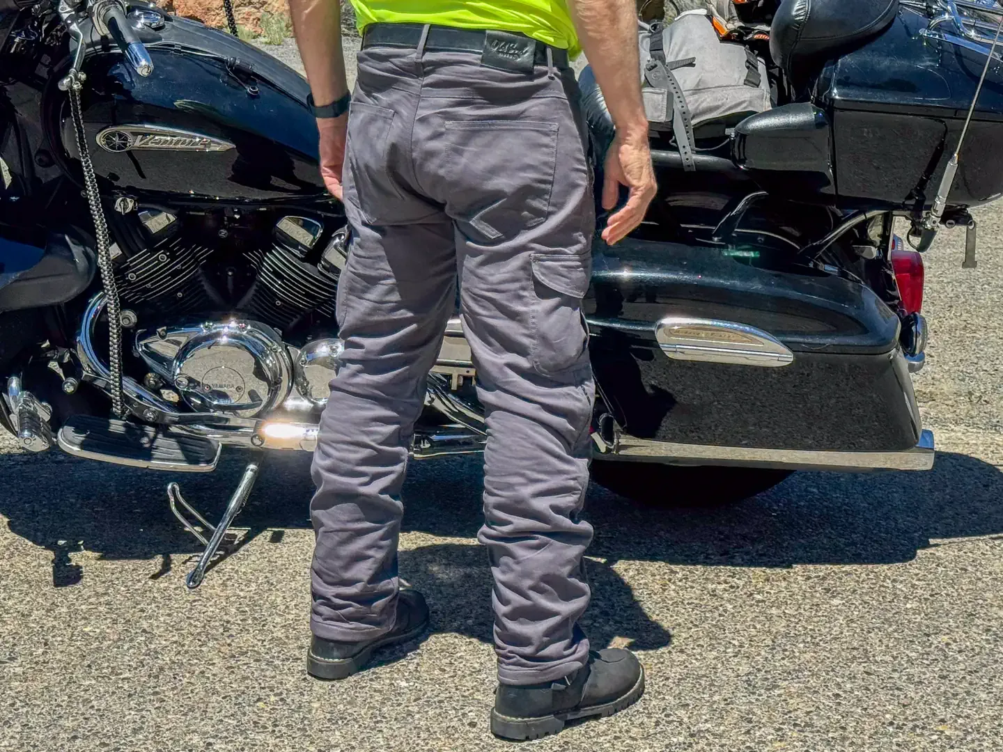 Old Soul Moto AAA Armored Motorcycle Pants Review: Protecția întâlnește stilul casual