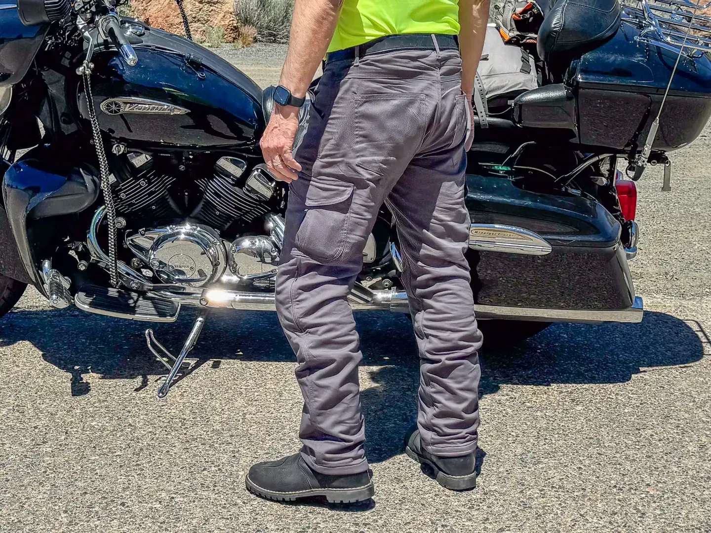 Old Soul Moto AAA Armored Motorcycle Pants Review: Protecția întâlnește stilul casual