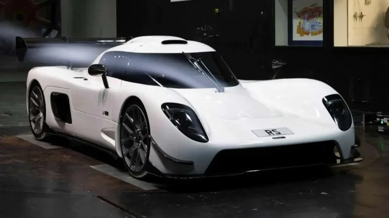 Acest motor central V8 de 700 CP spune că poate depăși un ZR1