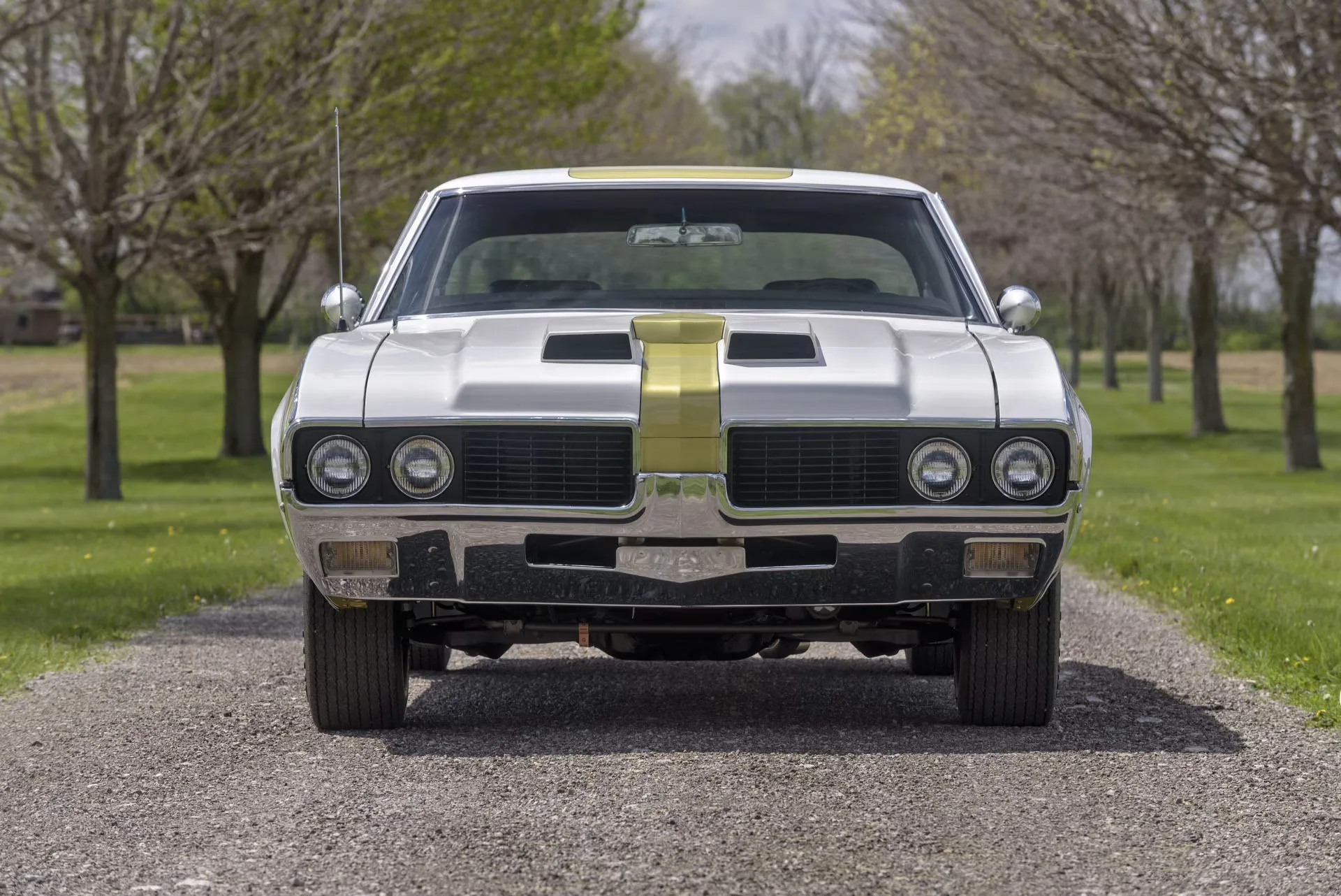 The 1969 Hurst/Olds Came with a ‘His and Hers’ Shifter—And It Meant Exactly What You Thought