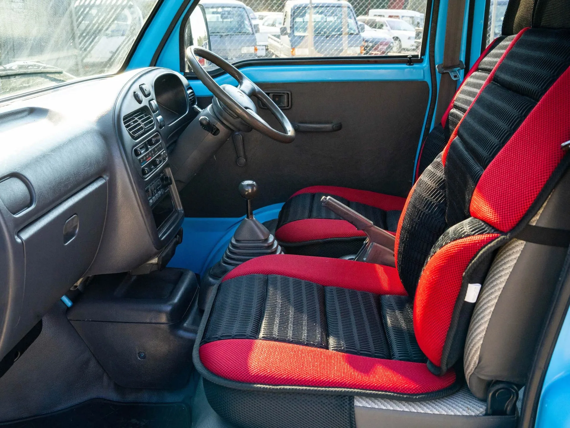 Daihatsu’s $12,950 Kei Van Is Also A Crew-Cab Pickup With A 34-Inch Bed