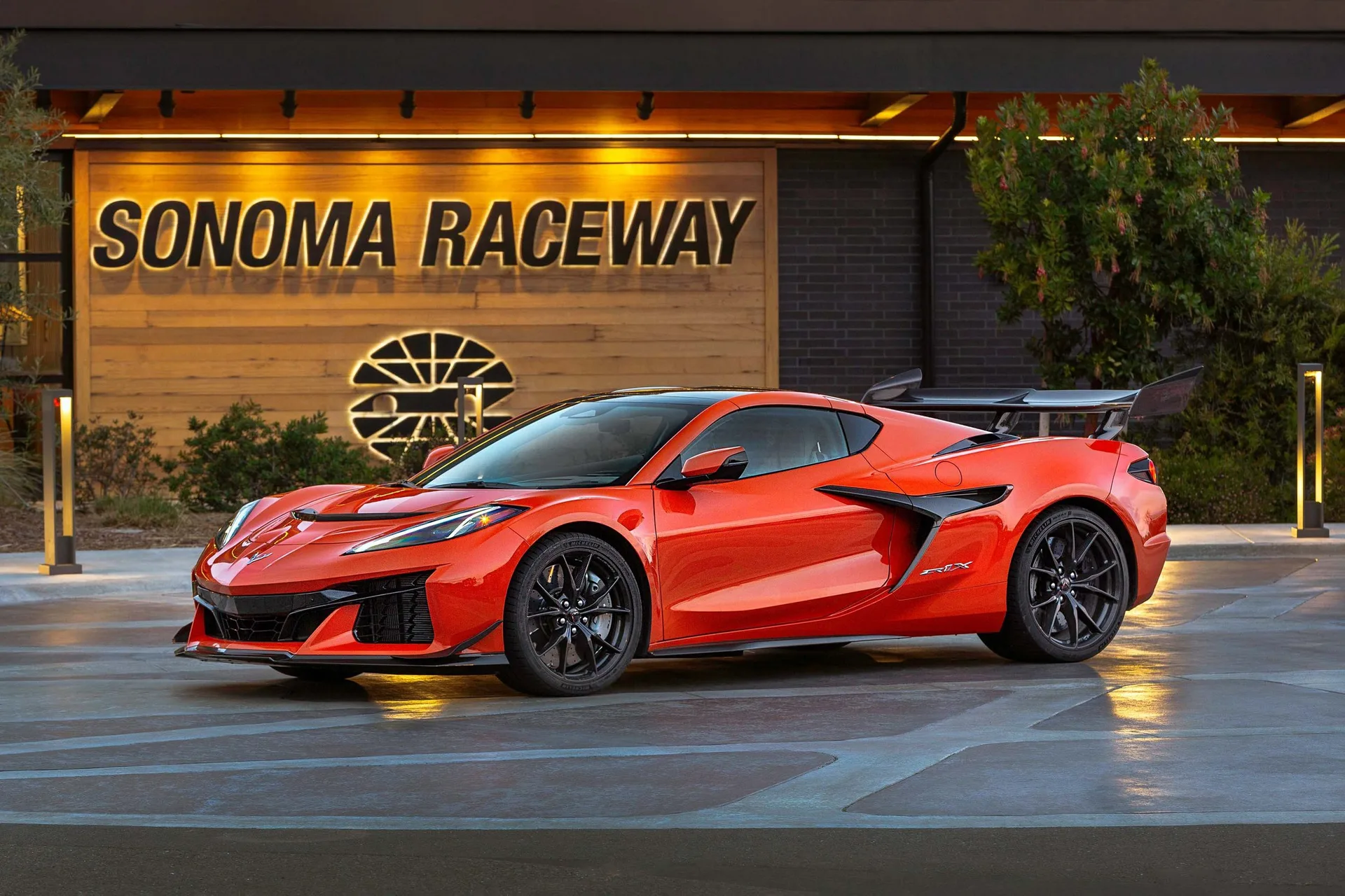 1,250 HP Corvette ZR1X Targets New Pikes Peak Production Record
