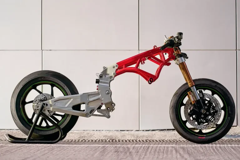 Bimota се завръща при дилърите в САЩ: KB998 Rimini, Tesi H2, 48 снимки