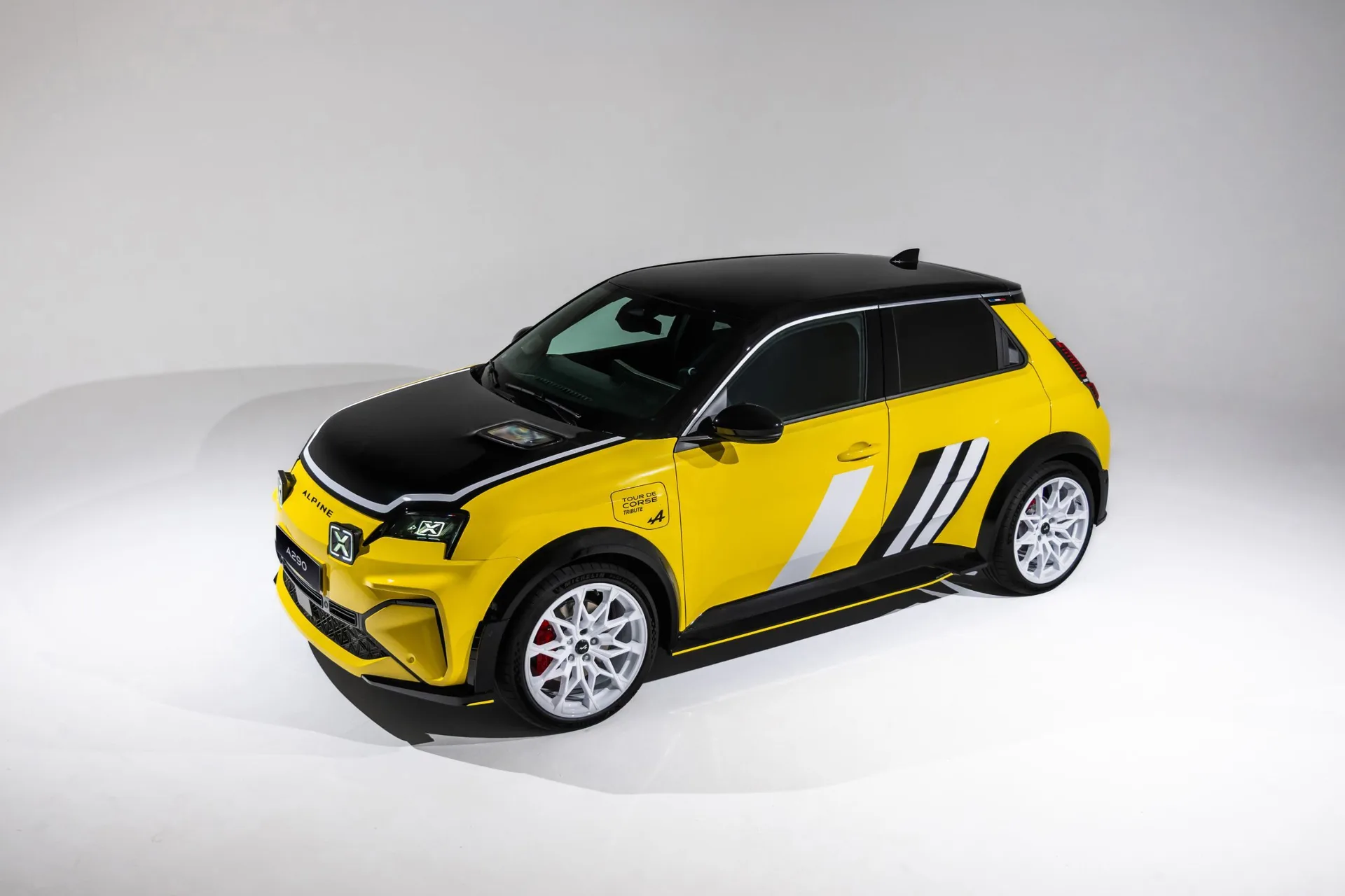A 141-HP Chinese Hatch and a 215-HP Alpine Dressed as the Same Rally Car
