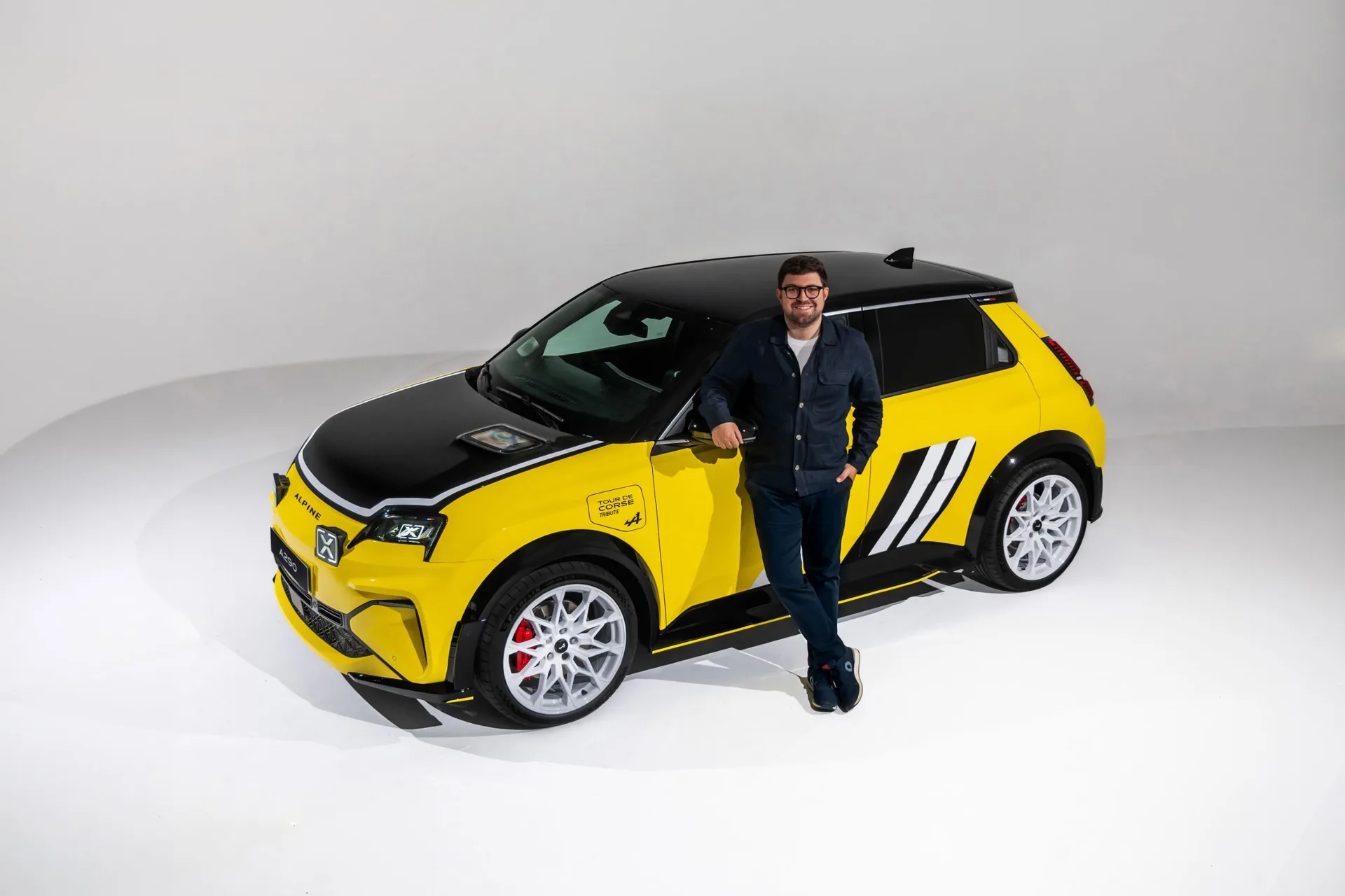 A 141-HP Chinese Hatch and a 215-HP Alpine Dressed as the Same Rally Car