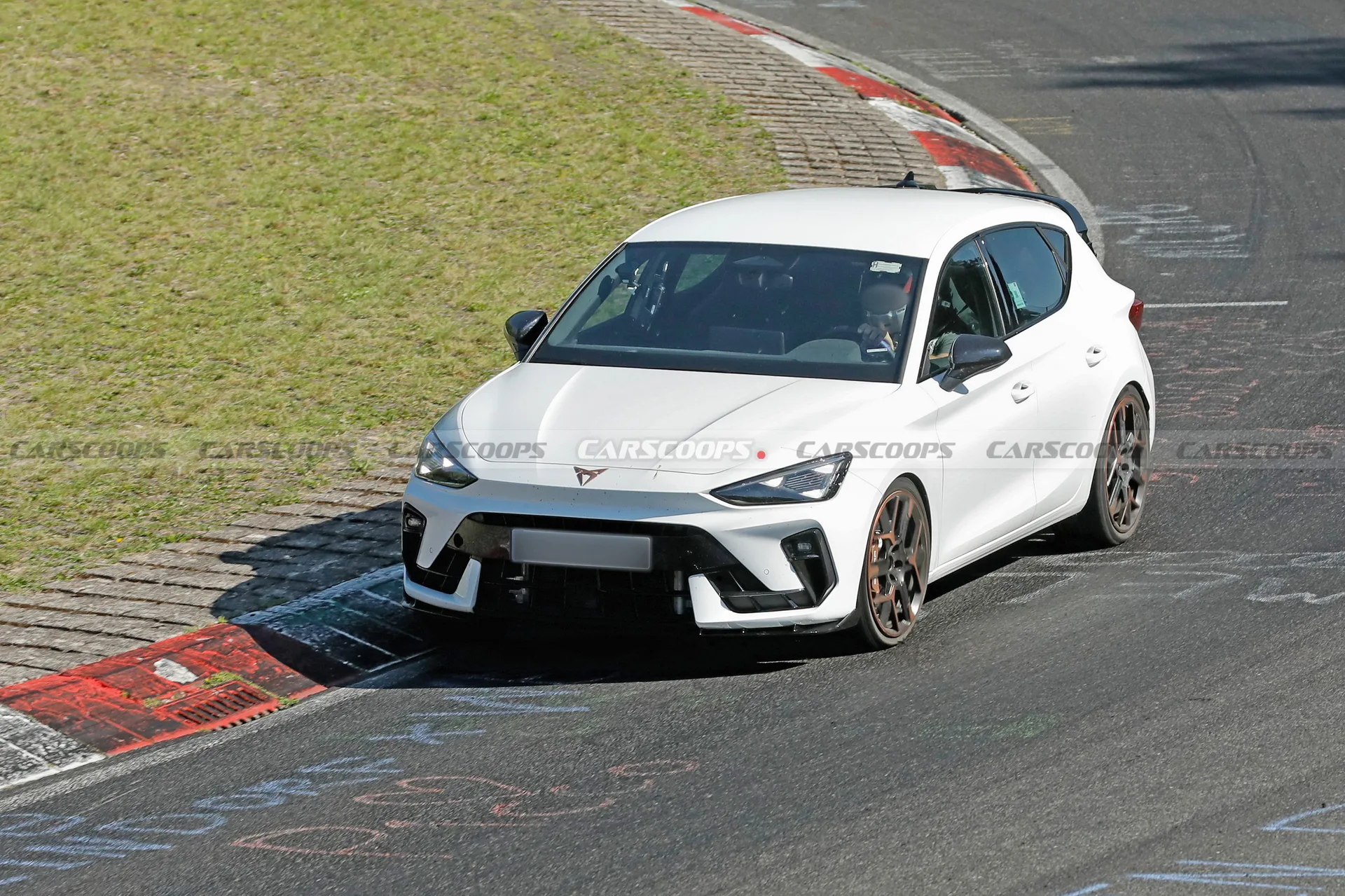 Cupra Leon VZ TCR: the most extreme front-wheel-drive Leon ever confirmed with 321 HP and Nürburgring spied