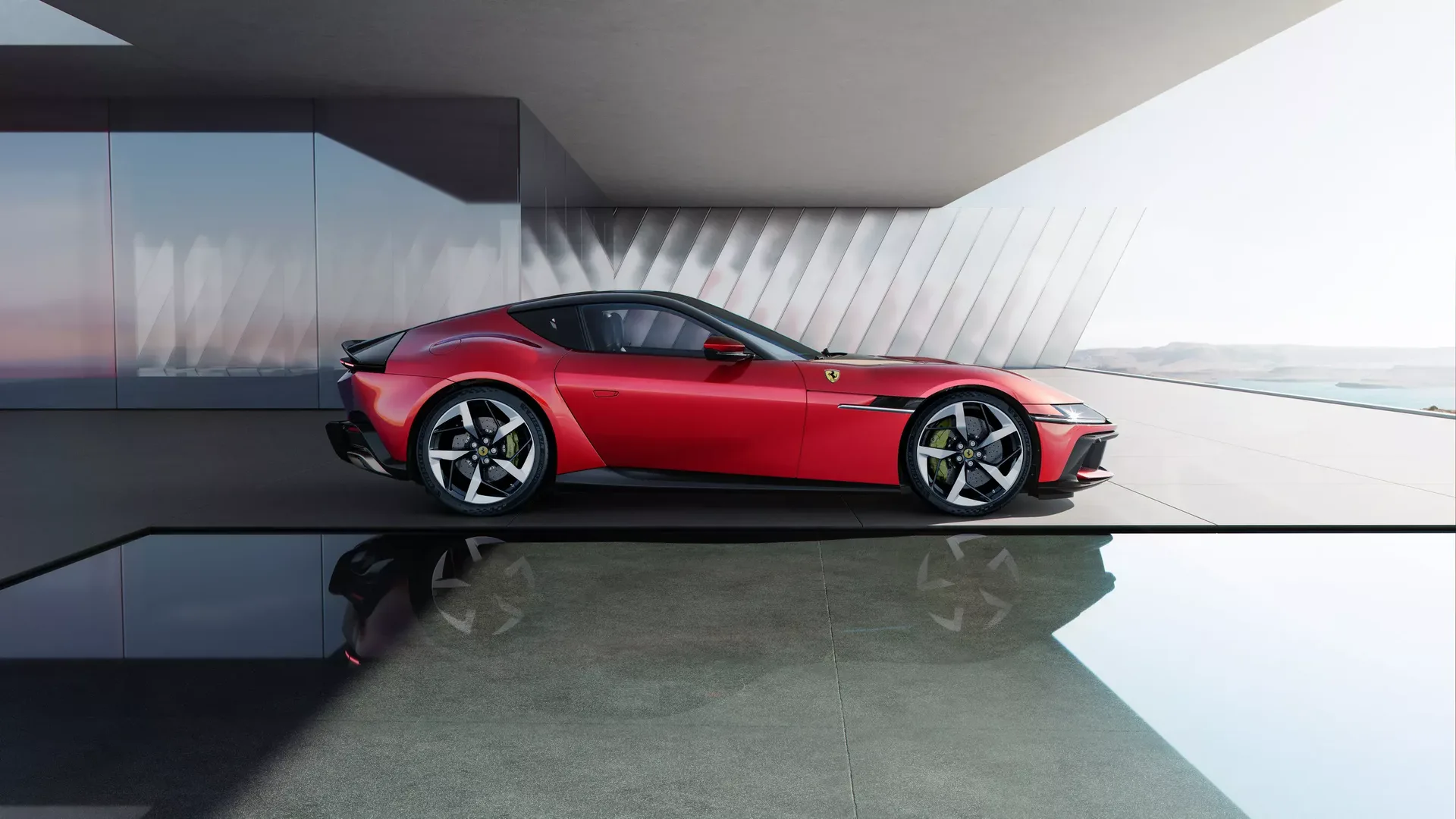 Ferrari سيكشف النقاب عن شيء ما في 4 يوليو – هل يمكن أن يكون دليل 12Cilindri؟