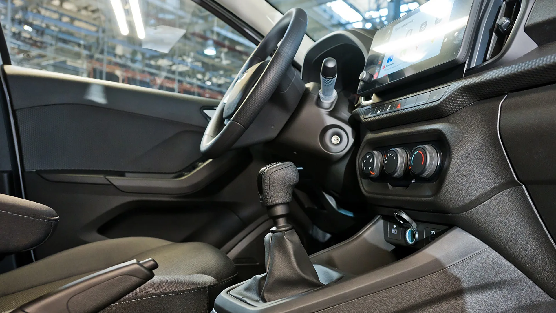 Lada unleashes $19,800 Iskra SW wagon with a six-speed manual and 105 HP engine