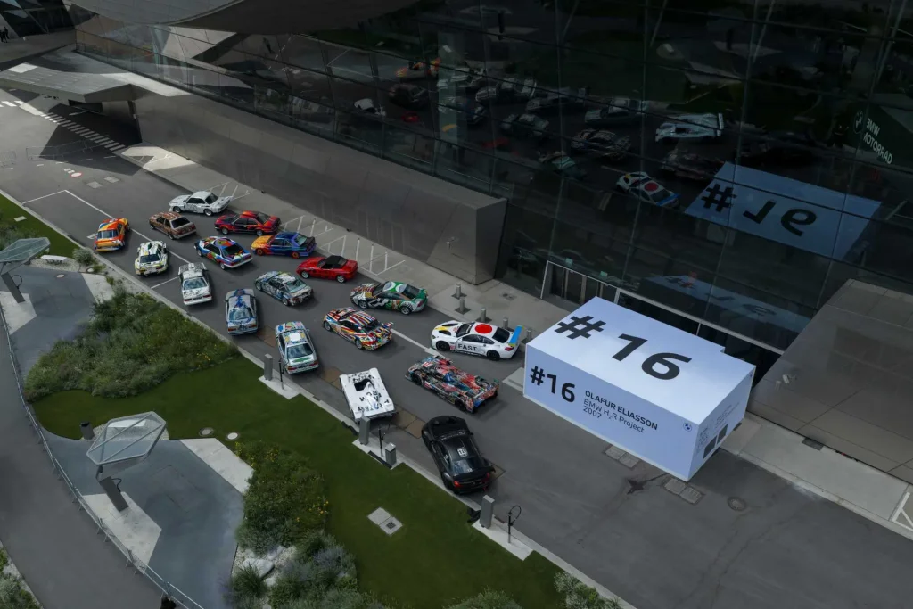 BMW Art Cars Exhibition se încheie cu un record de prezență