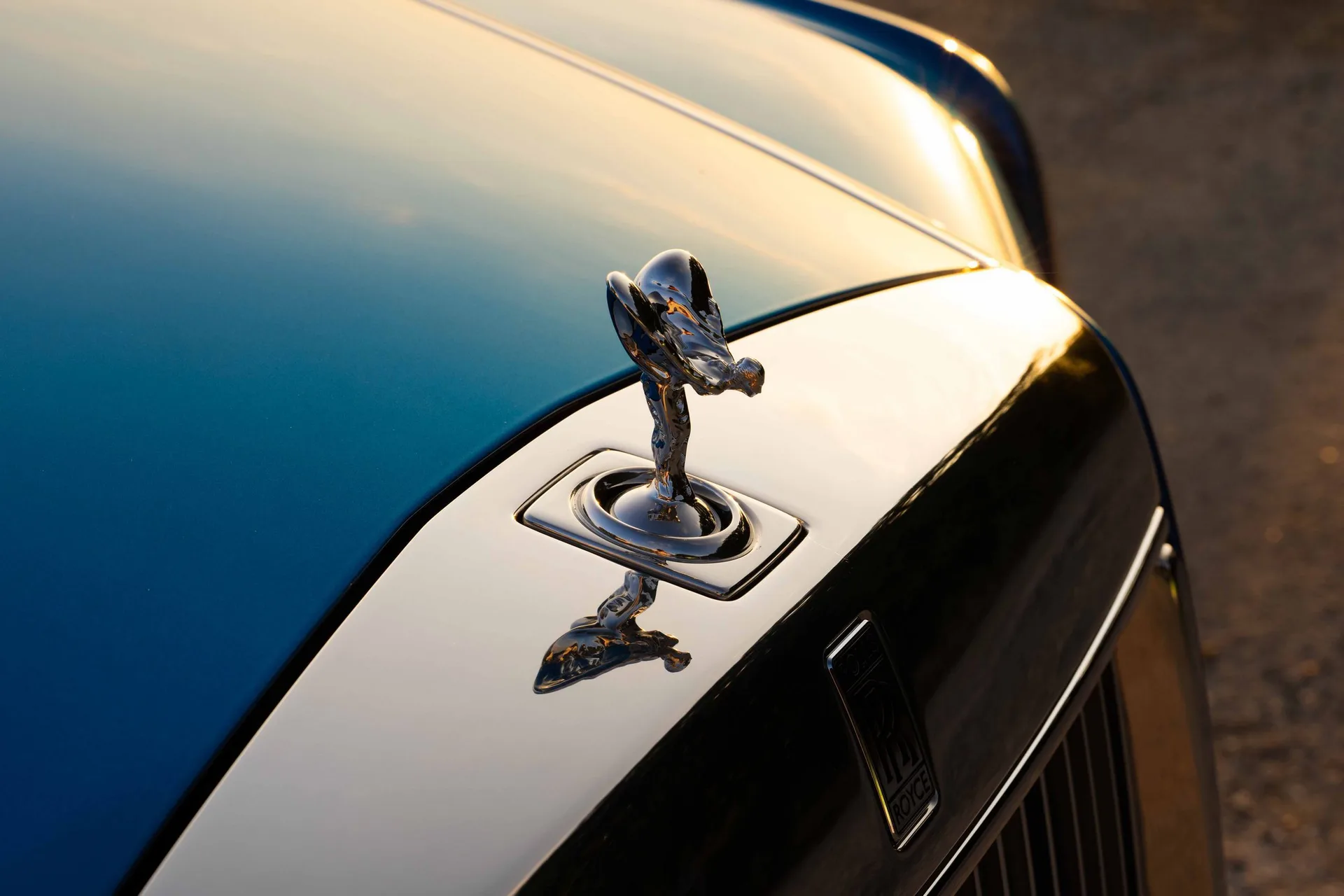 Cea mai recentă regate Phantom a lui Rolls-Royce redefinește iahtul de teren