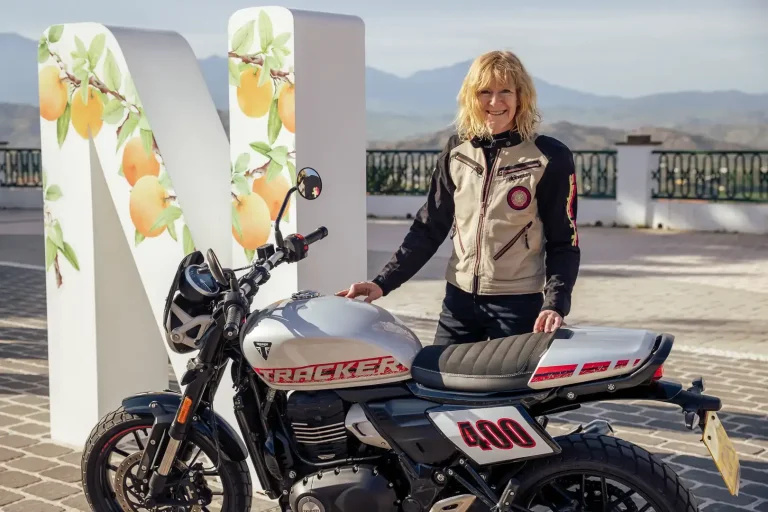 مراجعة جاكيت Alpinestars Stella Grace: شعار أوسكار سبيرال، درع حضري