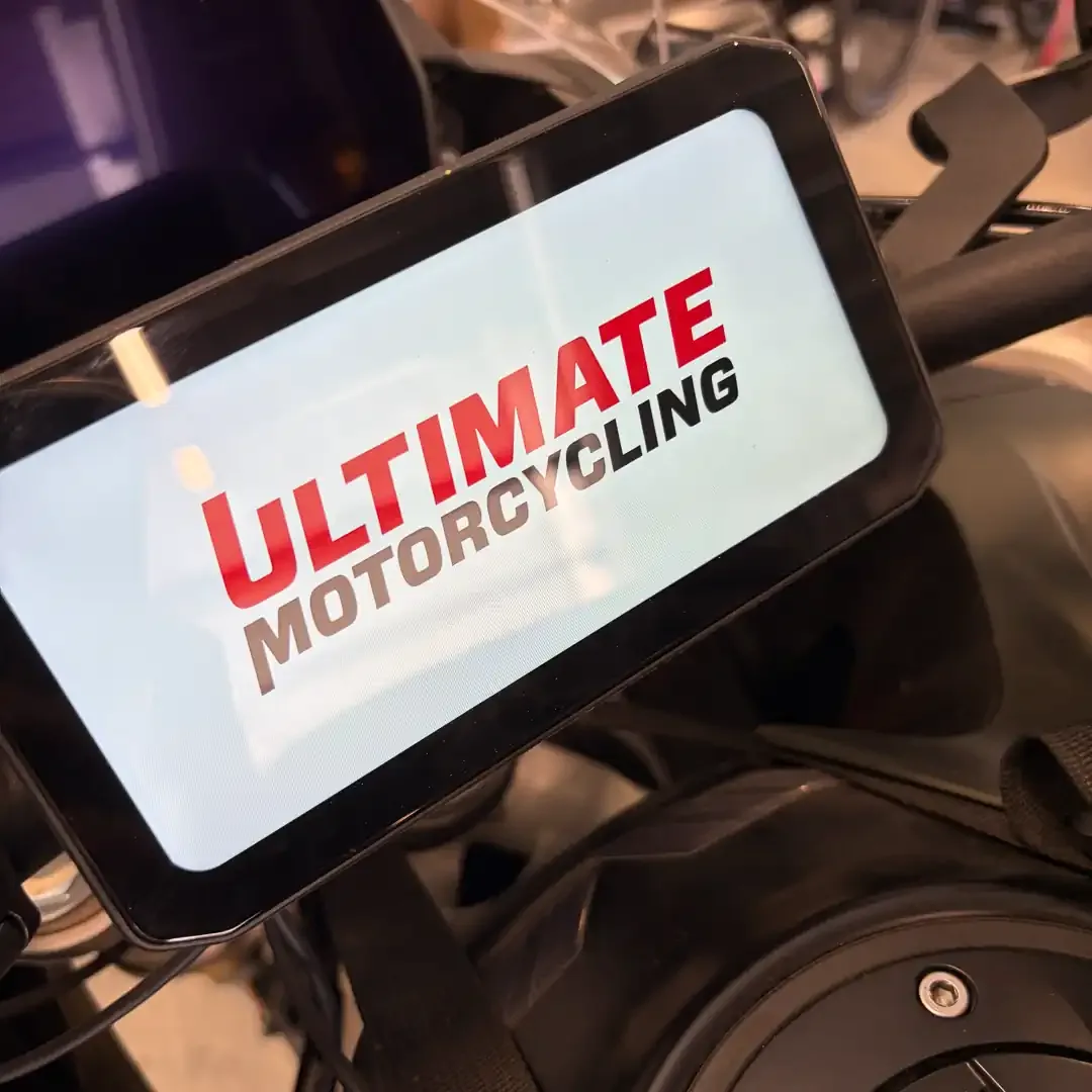 CPMC X6 Review: A Feature-Rich CarPlay Display for Motorcycles with Some Rough Edges