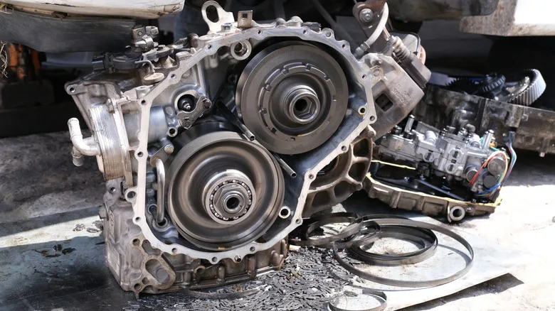 The Consequences of Low Engine Oil: From Mild to Severe
