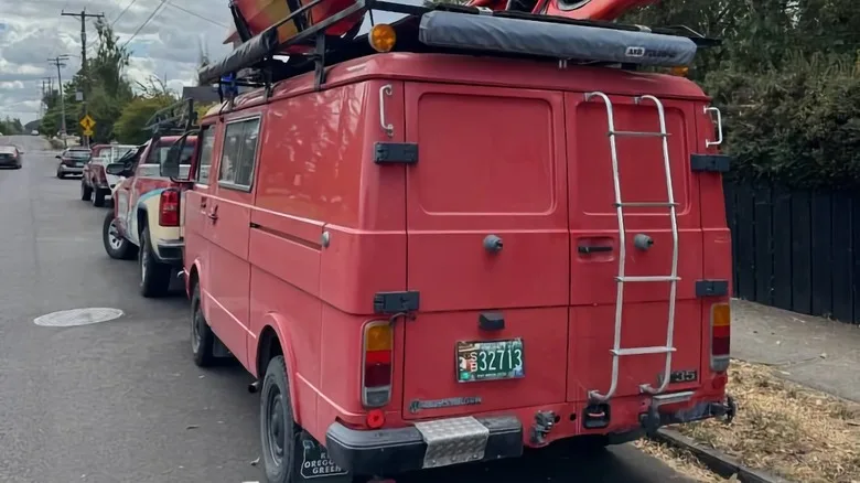 1989 VW LT35 Feuerwehr Camper Van de vanzare: 12.000 USD este un preț corect?