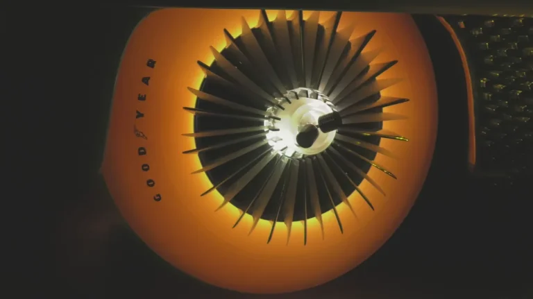 Experimentul cu anvelopele strălucitoare aproape uitat de la Goodyear a fost un eșec