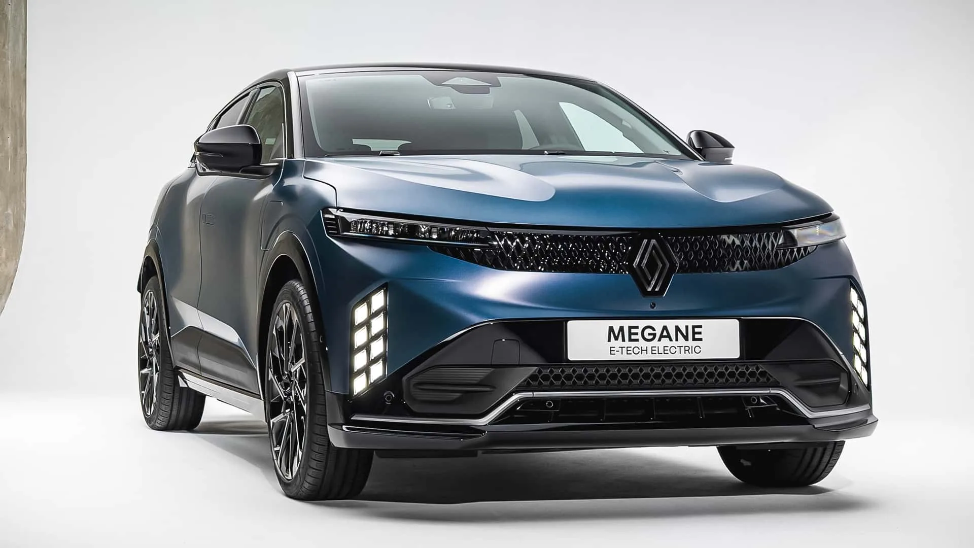 The Electric Renault Megane Gets A Fresh Face And More Range