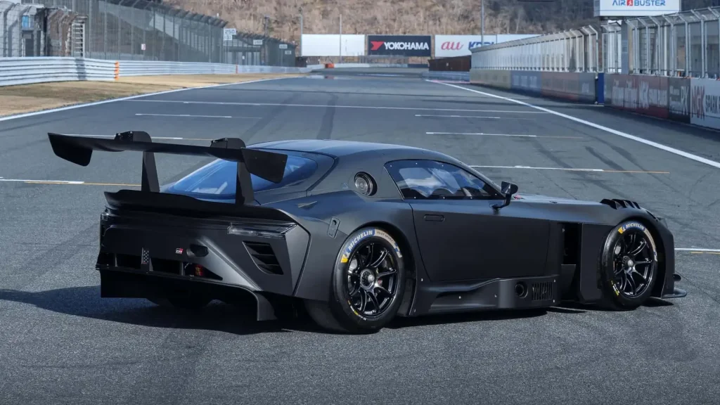 سيارة السباق GR GT3 الجديدة من Toyota تنطلق على المسار الصحيح بمحرك توربيني مزدوج V8