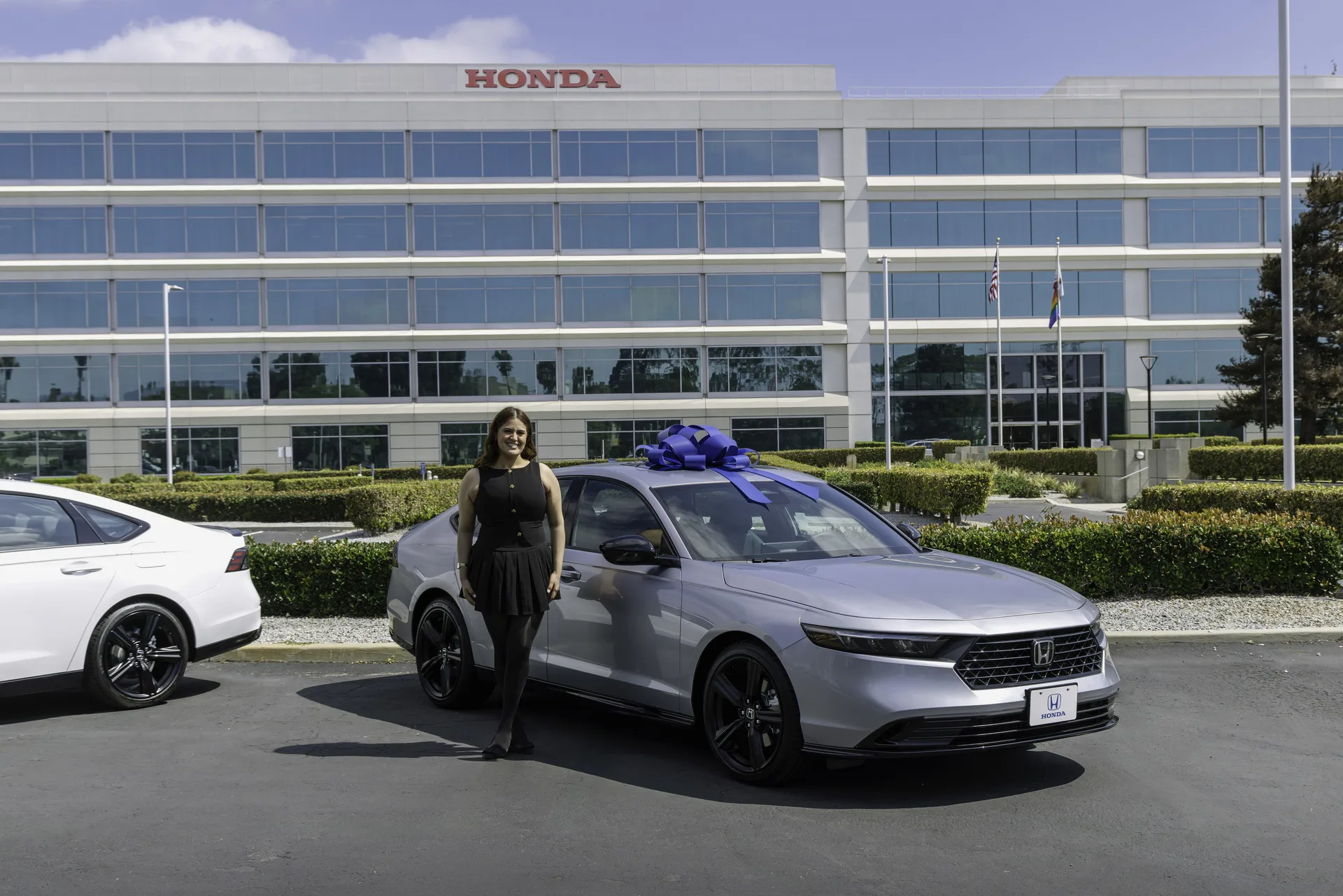 Honda продала 15-миллионный Accord: одна сестра купила его, а другая забрала следующий