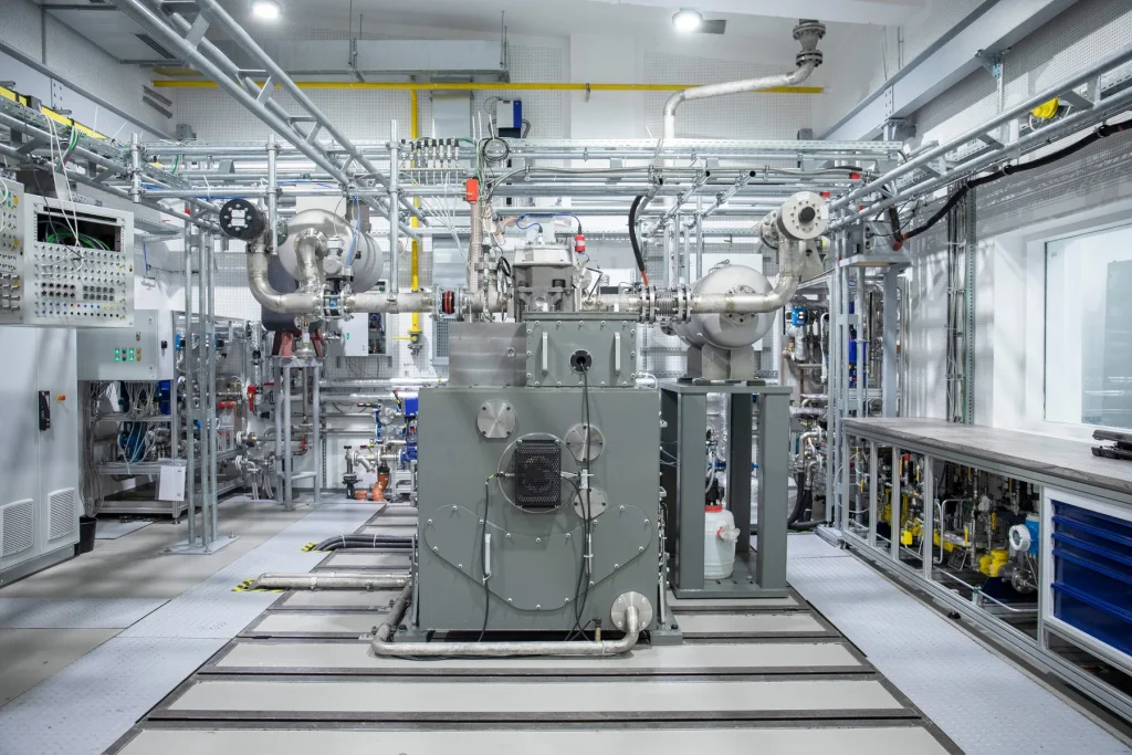 MAN Engines Enters Ammonia Research Partnership for Heavy Agricultural Machinery