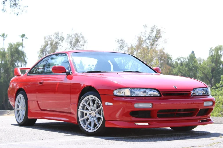 Casi todos los Nissan 240SX acabaron destrozados en drift… menos este con solo 9.500 millas
