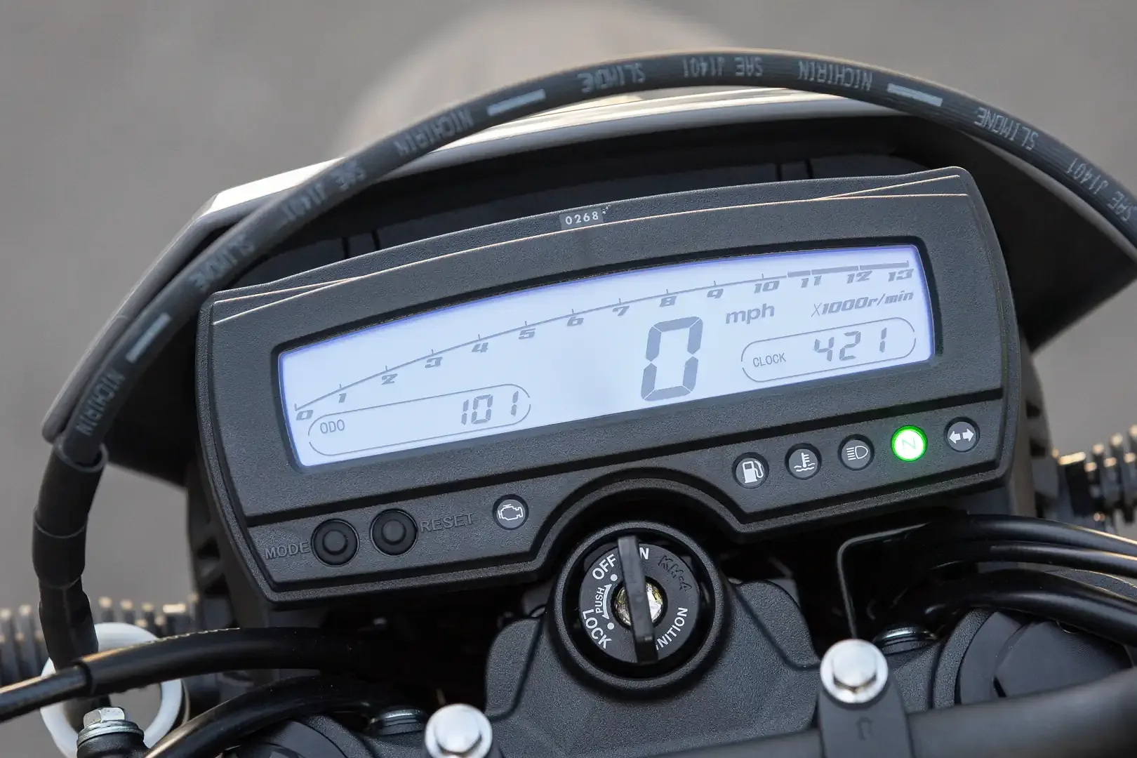 Kawasaki KLX300SM (2024): Характеристики, цена и всичко за модела