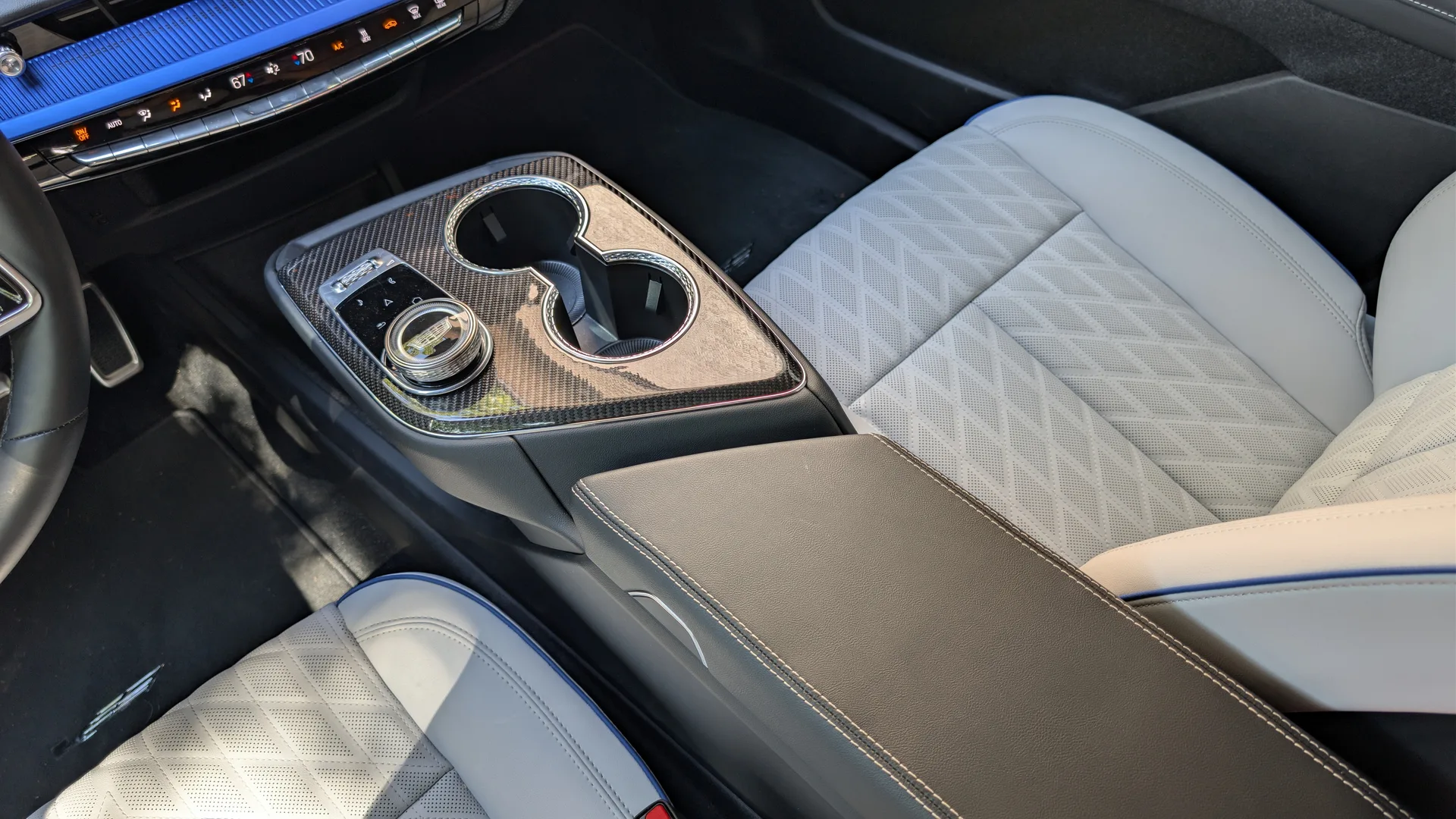 El 2026 Cadillac Optiq-V: un vehículo eléctrico de 519 CV que desafía la categorización | Revisar