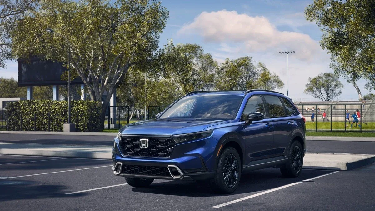 Ce vor să conducă șoferii de Honda CR-V Hybrid după ce își vând mașina: de la Camry la Rivian