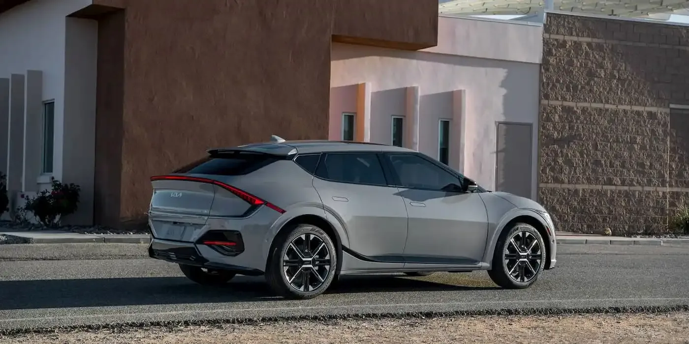Kia anuncia precios y autonomía del EV6 2027, que arrancará en torno a los 38.000 dólares