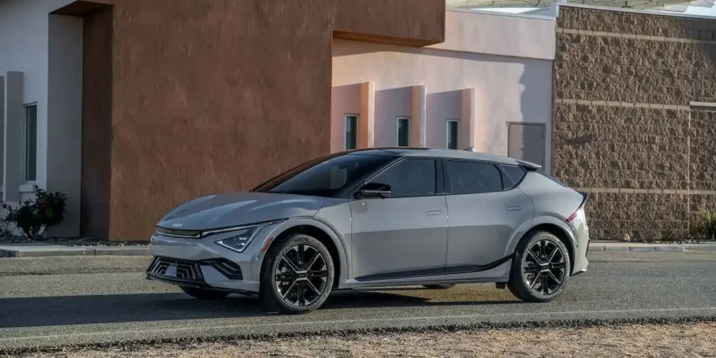Kia Details Pricing and Range for the 2027 EV6, Starting Near $38,000