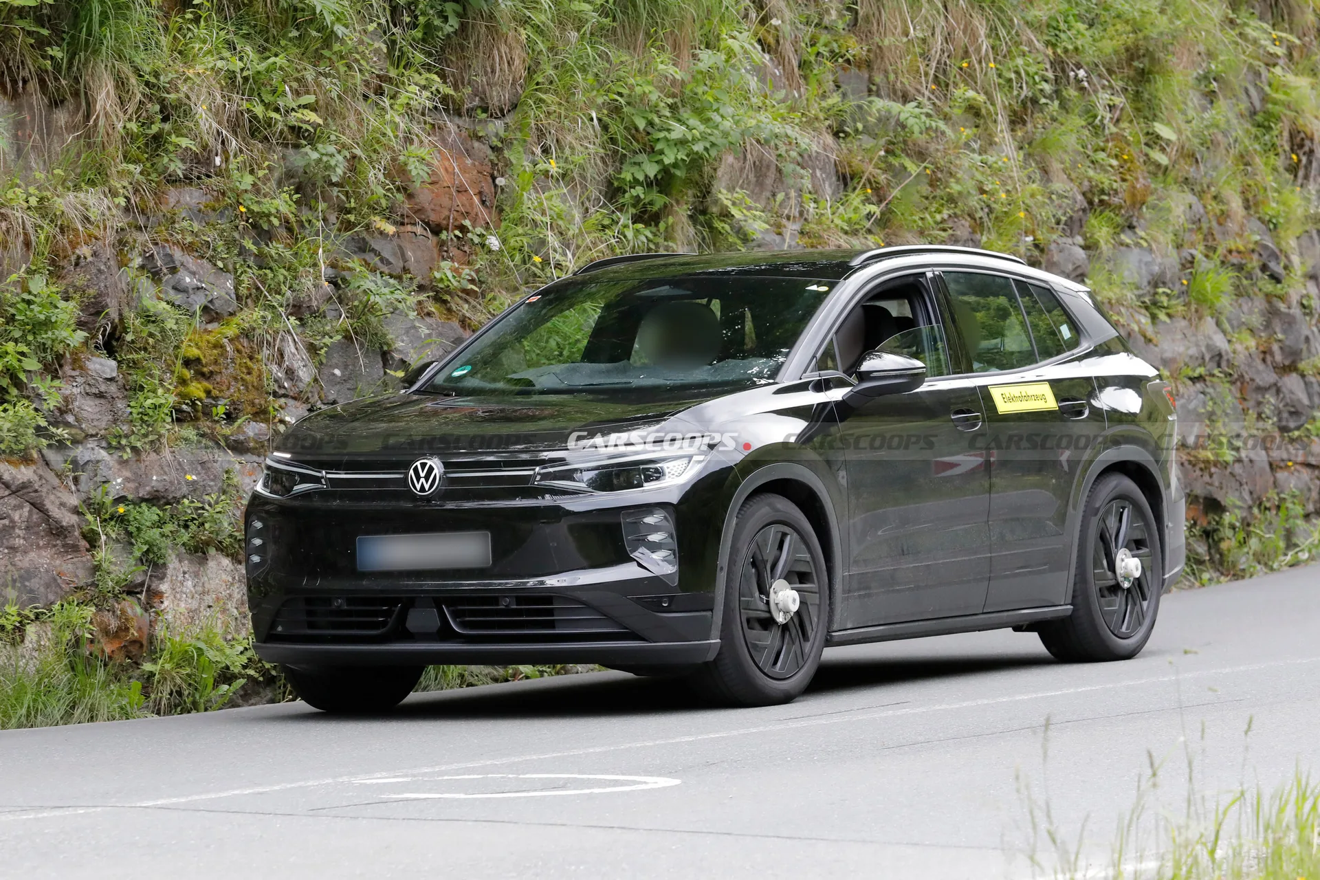 VW идентификатор. Tiguan: радикальная эволюция после фейслифтинга ID.4