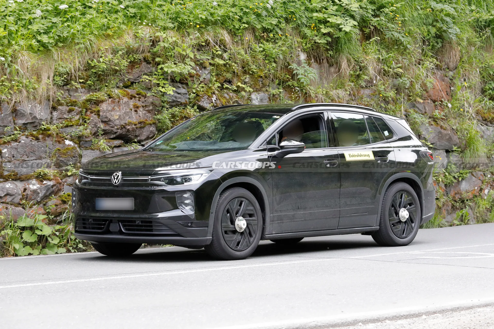 VW идентификатор. Tiguan: радикальная эволюция после фейслифтинга ID.4