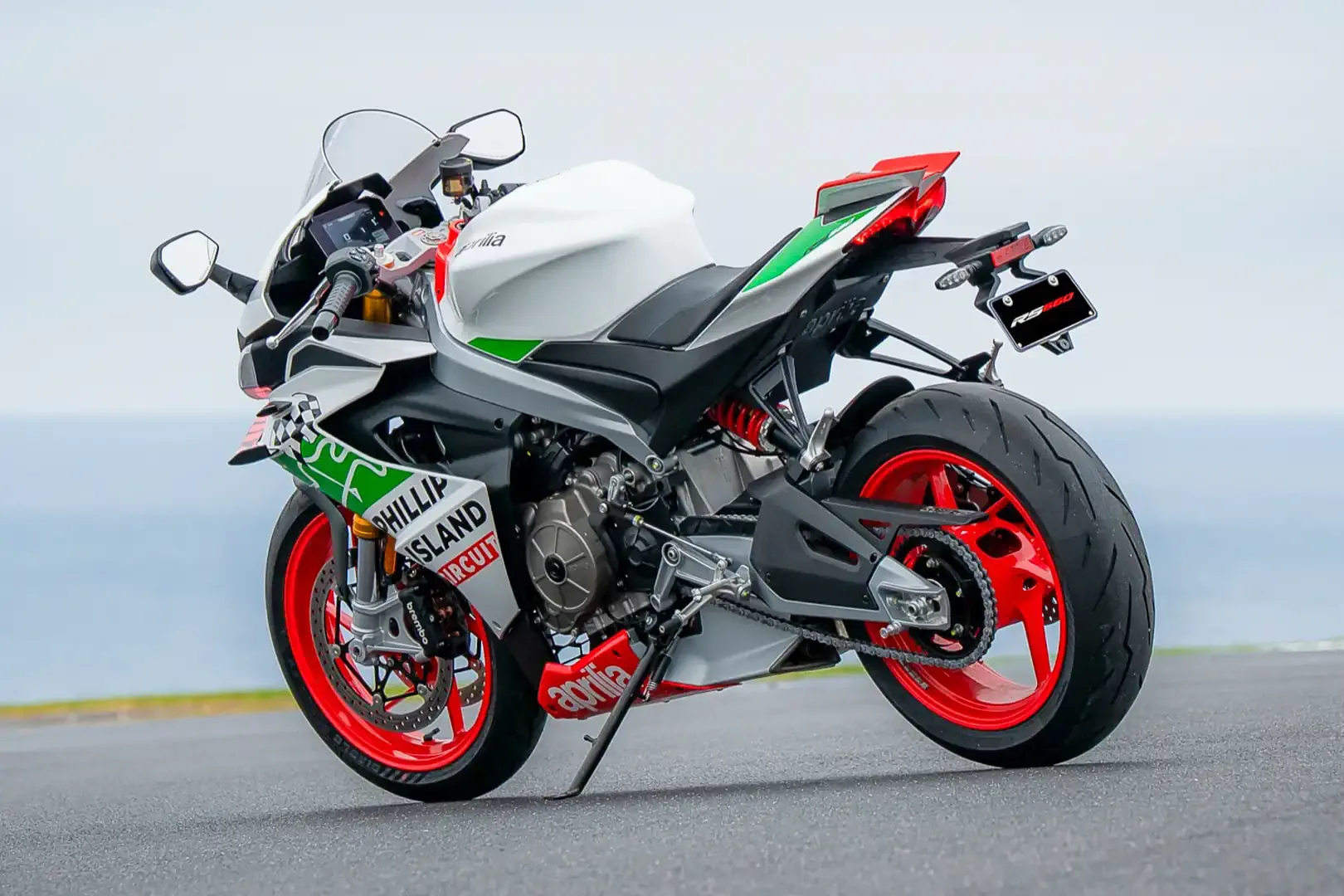 Представлено Aprilia RS 660 Phillip Island Tribute 2027 року
