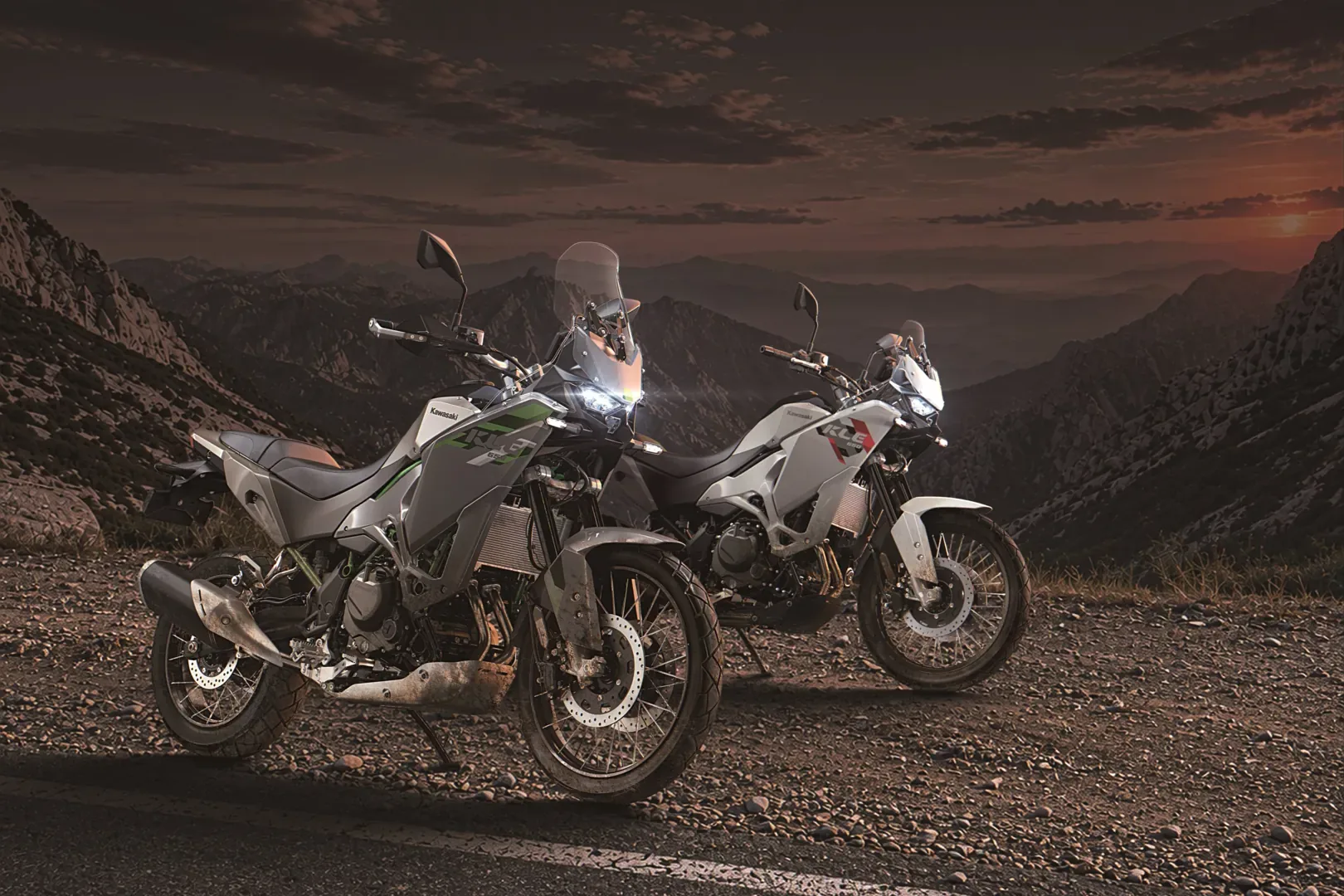 Kawasaki KLE650 2027 року: 11 головних фактів та 36 фото