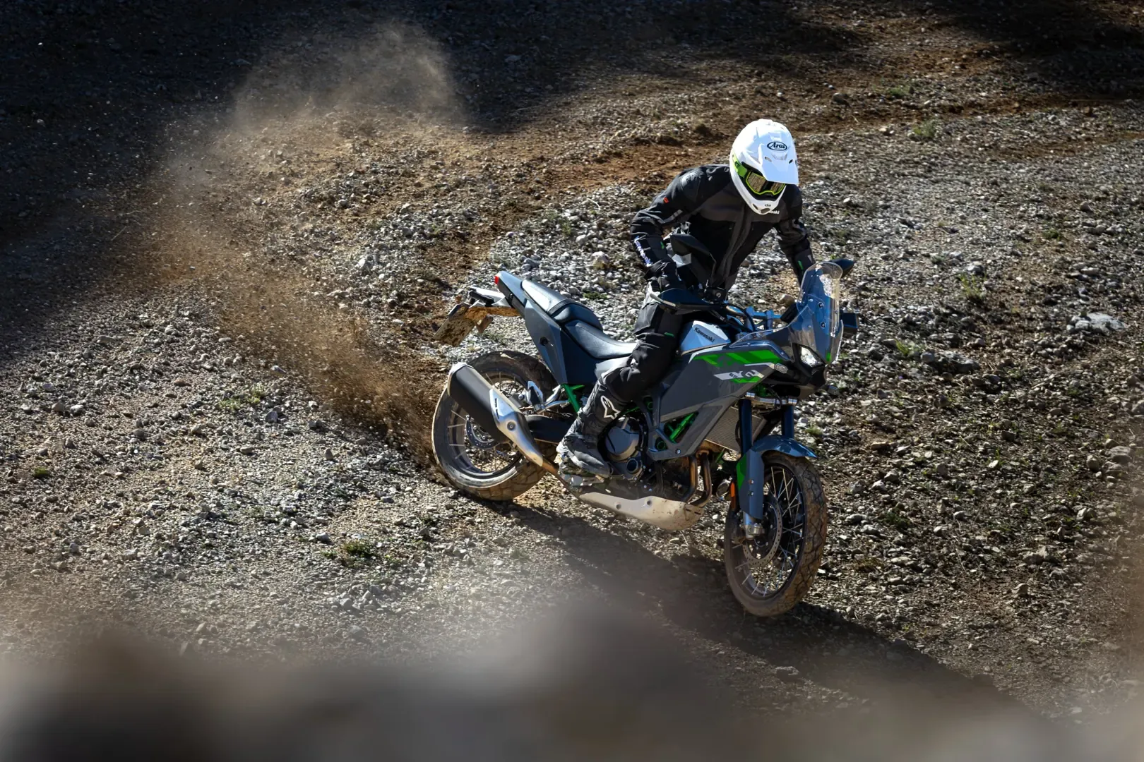 Kawasaki KLE650 2027 року: 11 головних фактів та 36 фото