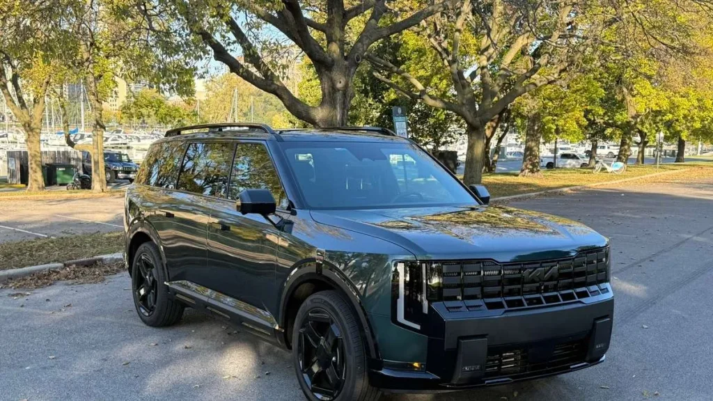 Гибридный Kia Telluride 2027: расход 7,6 л/100 км, экономия $745 в год и эргономический проигрыш Hyundai Palisade