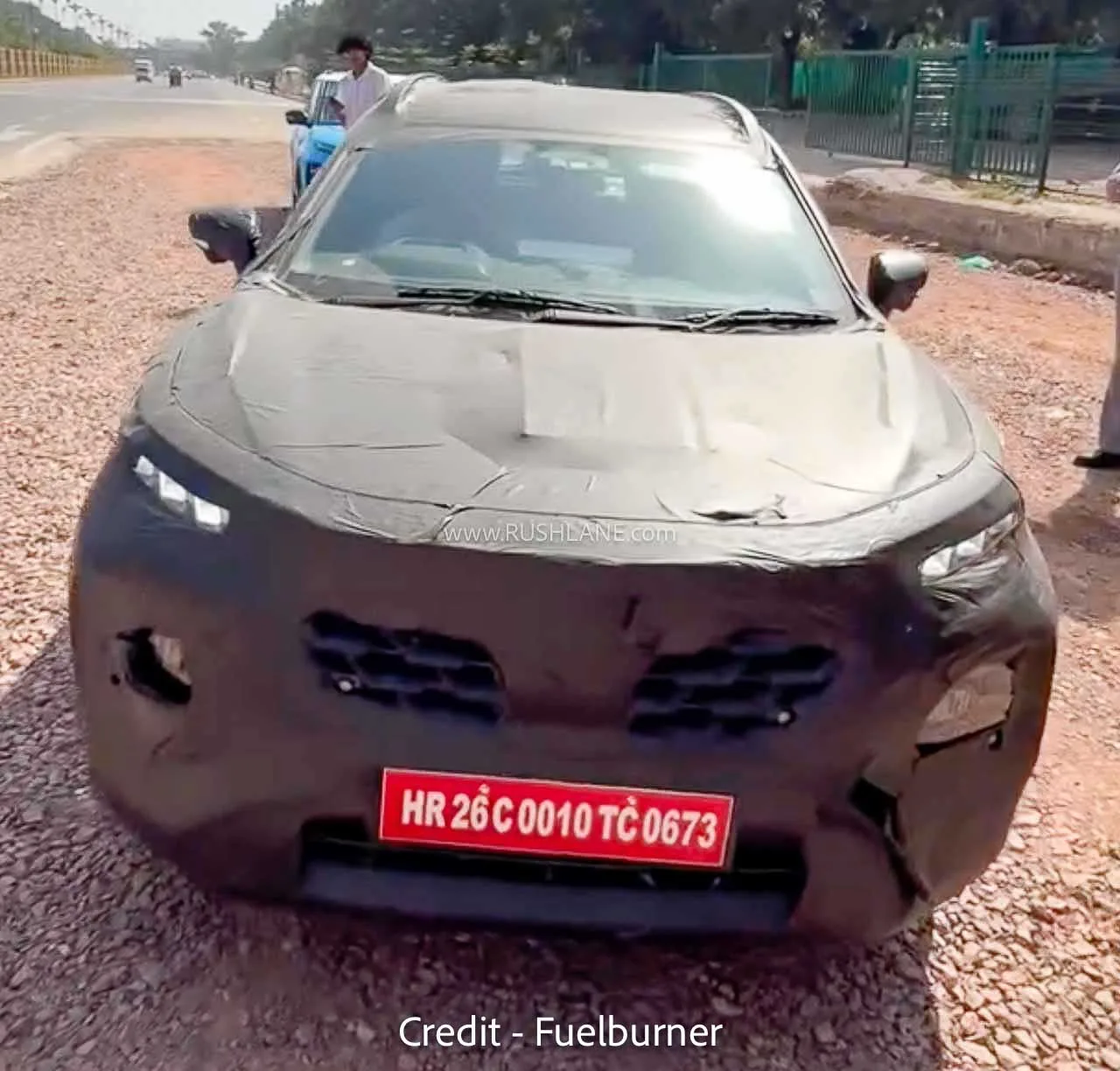 Maruti Fronx Facelift (2027), surprins în teste cu ADAS, un nou motor de 1,2 litri și frâne pe disc pe spate