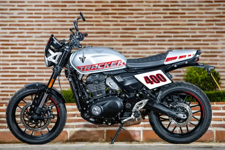 Репюю на Triumph Tracker 400 за 2027 г.: 11 бързи факти от Испания