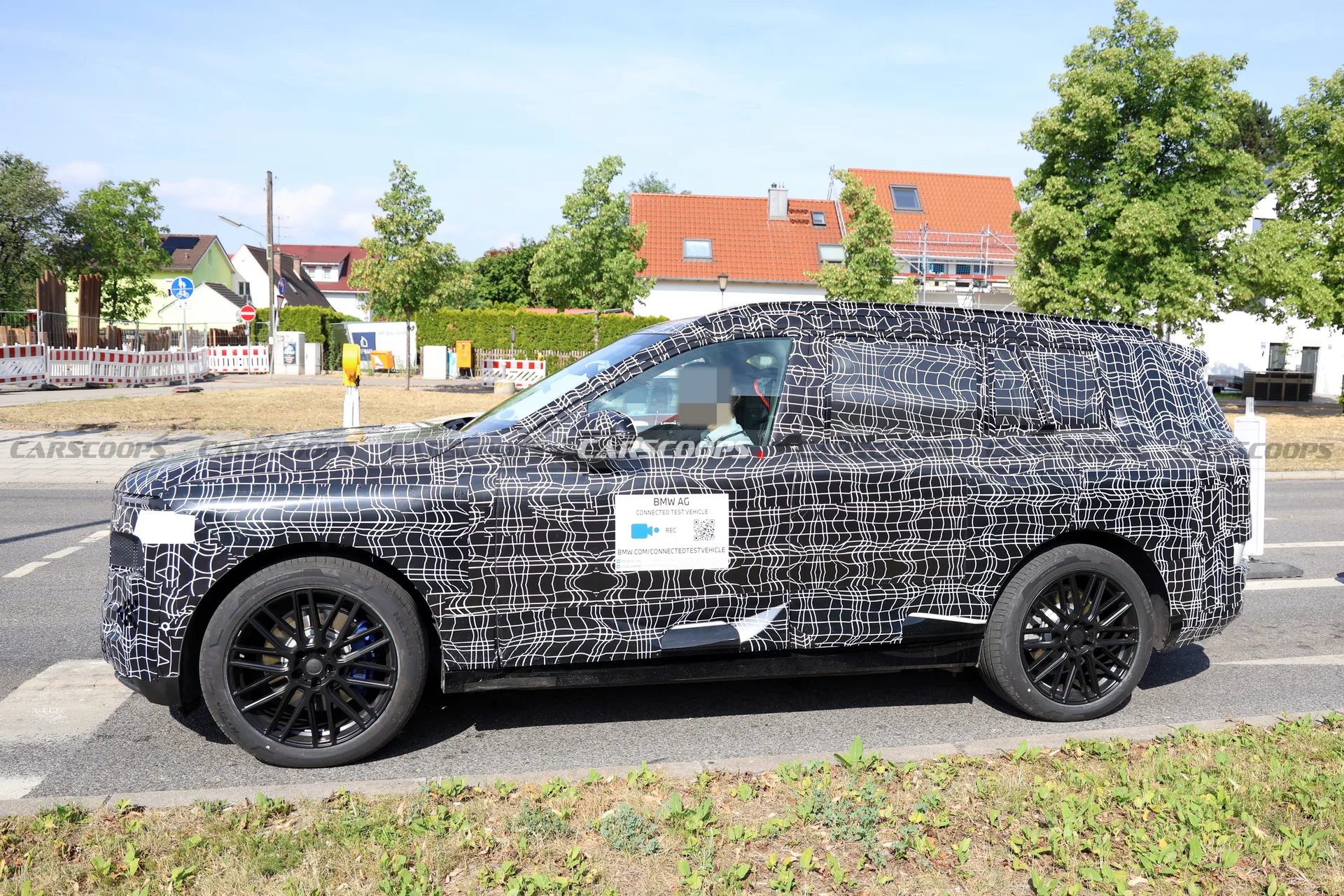 BMW's Electric Crossover Flagship: The Upcoming iX7