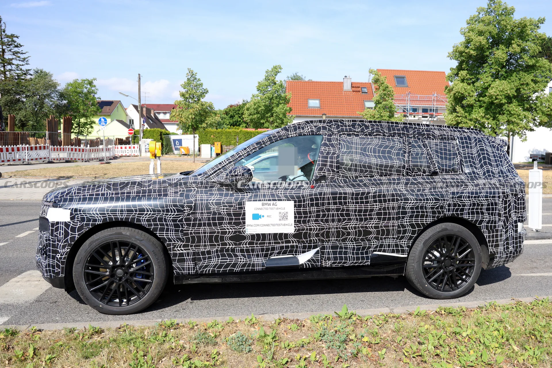 BMW's Electric Crossover Flagship: The Upcoming iX7