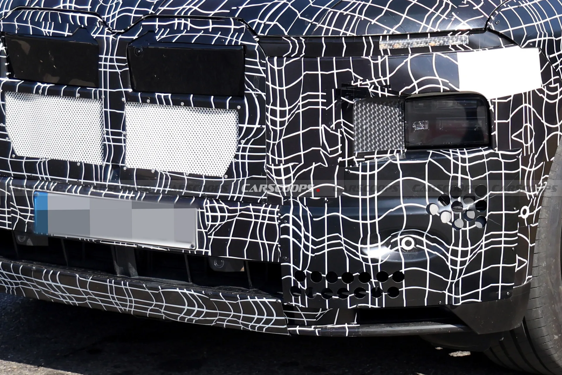 BMW's Electric Crossover Flagship: The Upcoming iX7