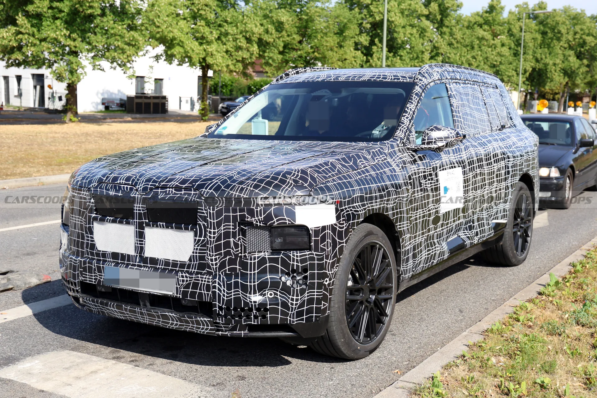 BMW's Electric Crossover Flagship: The Upcoming iX7