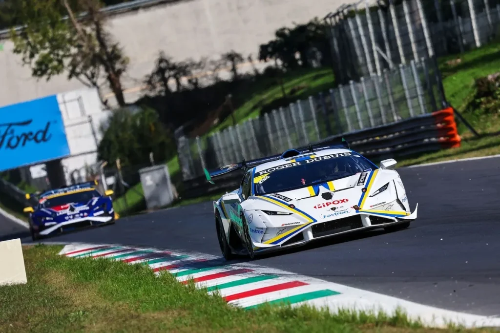 Lind, Bamber, Van der Drift y Marcelli logran la pole en la clasificación de las Lamborghini World Finals